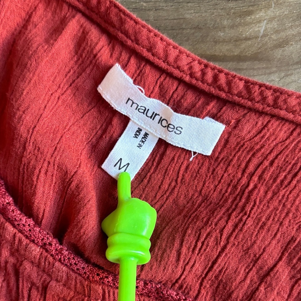 Women's Rust Ruffled Faux Button-Down Top 🤩 - Picture 8 of 12